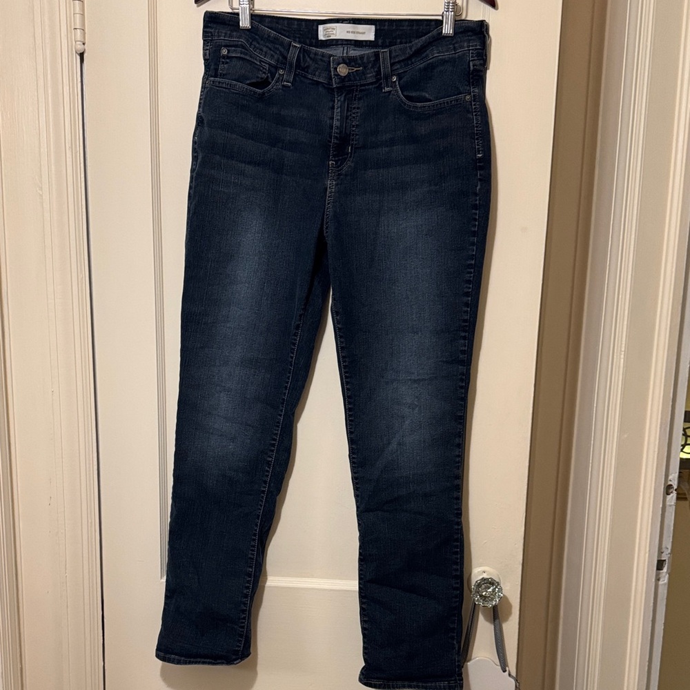 Signature Levi’s Women's Straight Leg Jeans in Deep Blue size 14 32 inch length